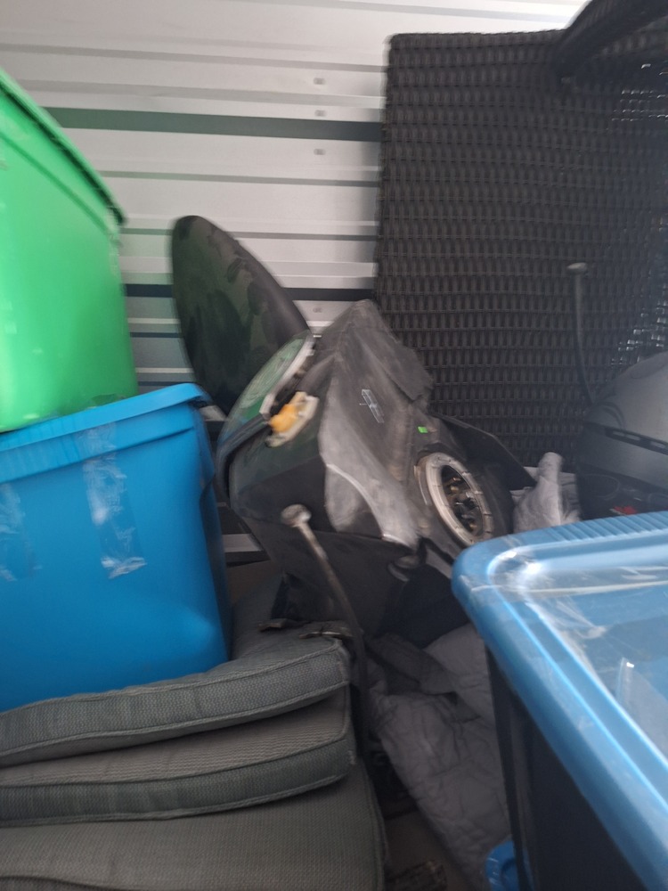 2771 -StorageMart  Wonderland Road North  auction IB-5653