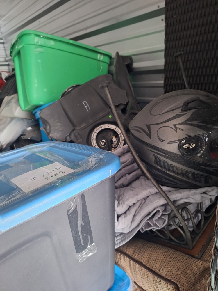 2771 -StorageMart  Wonderland Road North  auction IB-5653 30