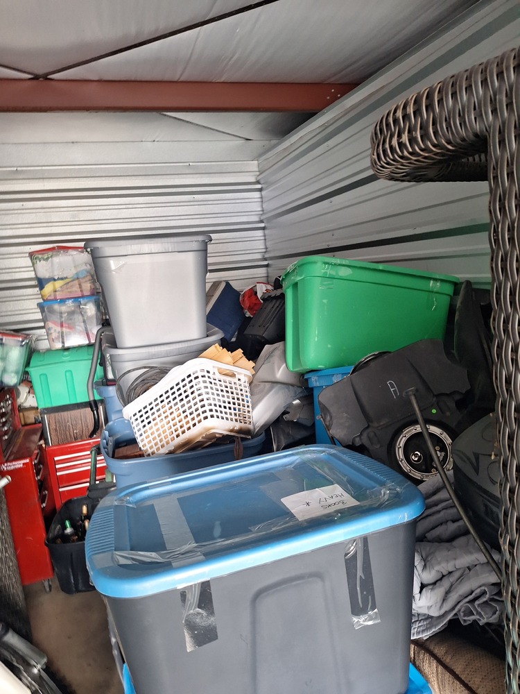 2771 -StorageMart  Wonderland Road North  auction IB-5653 70