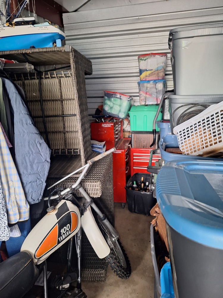 2771 -StorageMart  Wonderland Road North  auction IB-5653 100