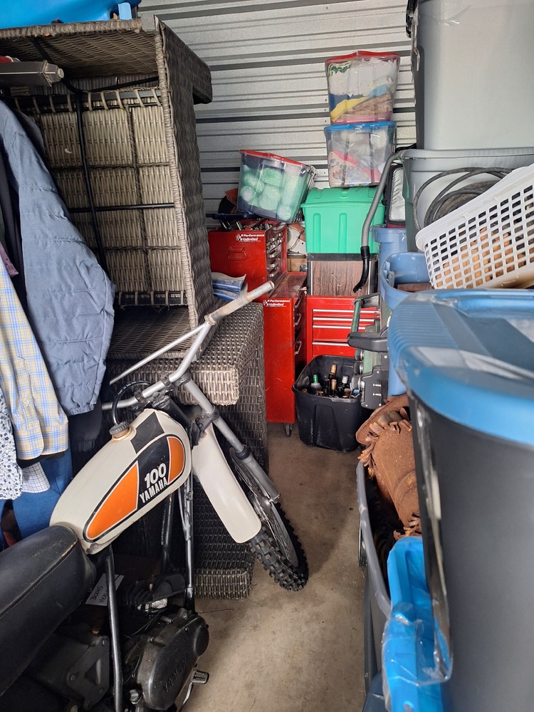 2771 -StorageMart  Wonderland Road North  auction IB-5653 140