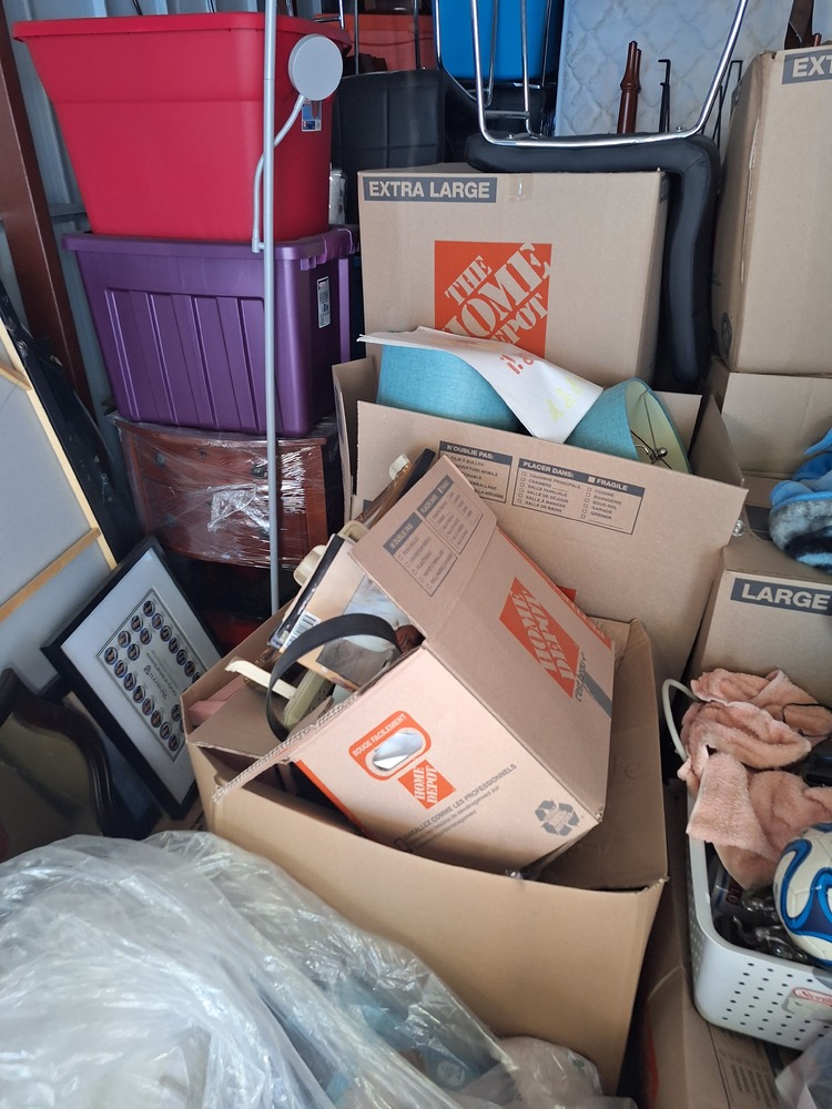2771 -StorageMart  Wonderland Road North  auction IB-5996 40