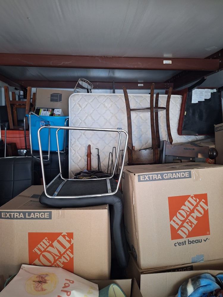 2771 -StorageMart  Wonderland Road North  auction IB-5996 60