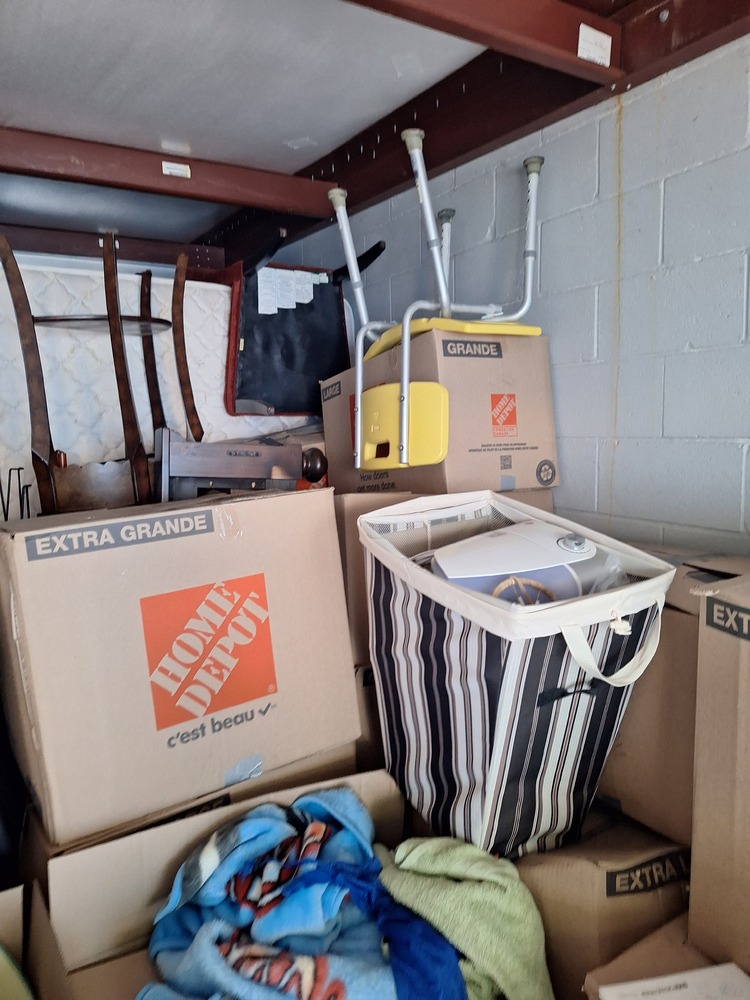 2771 -StorageMart  Wonderland Road North  auction IB-5996 70