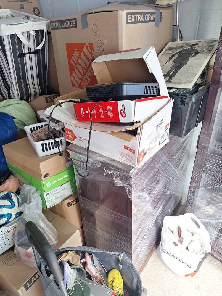 2771 -StorageMart  Wonderland Road North  auction IB-5996 130