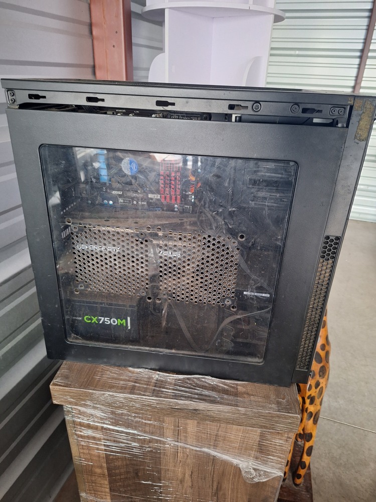 2771 -StorageMart  Wonderland Road North  auction IB-8726 140