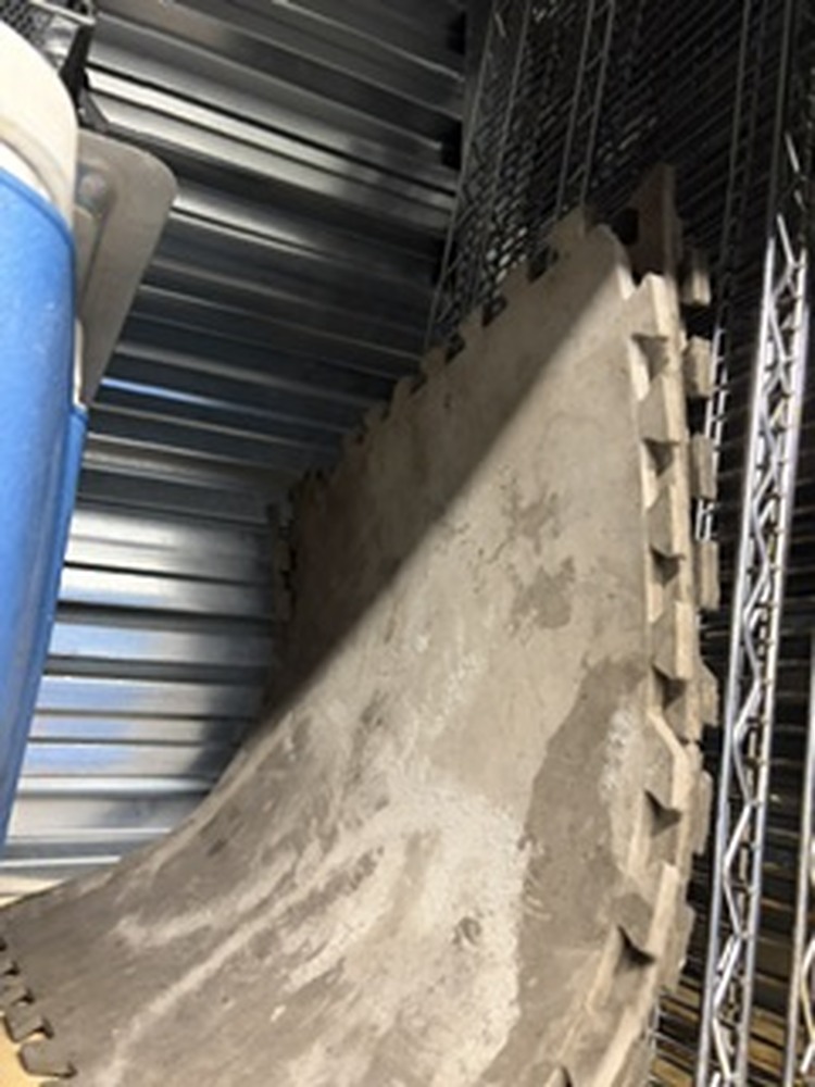 3001 - StorageMart Commissioners Rd W  auction IB-6152