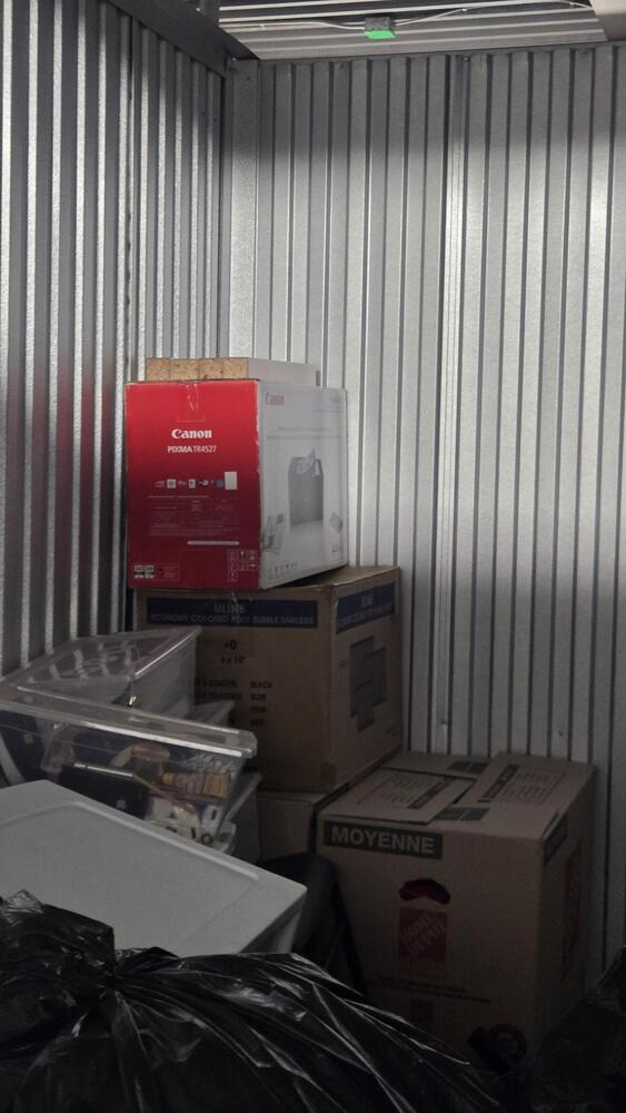 3019 - StorageMart 345 Danforth Road  auction IB-5636 10