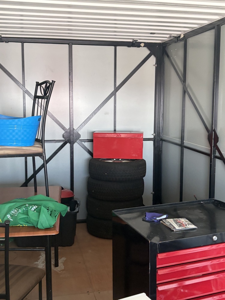 3004 - StorageMart St Thomas  auction IB-1802 10