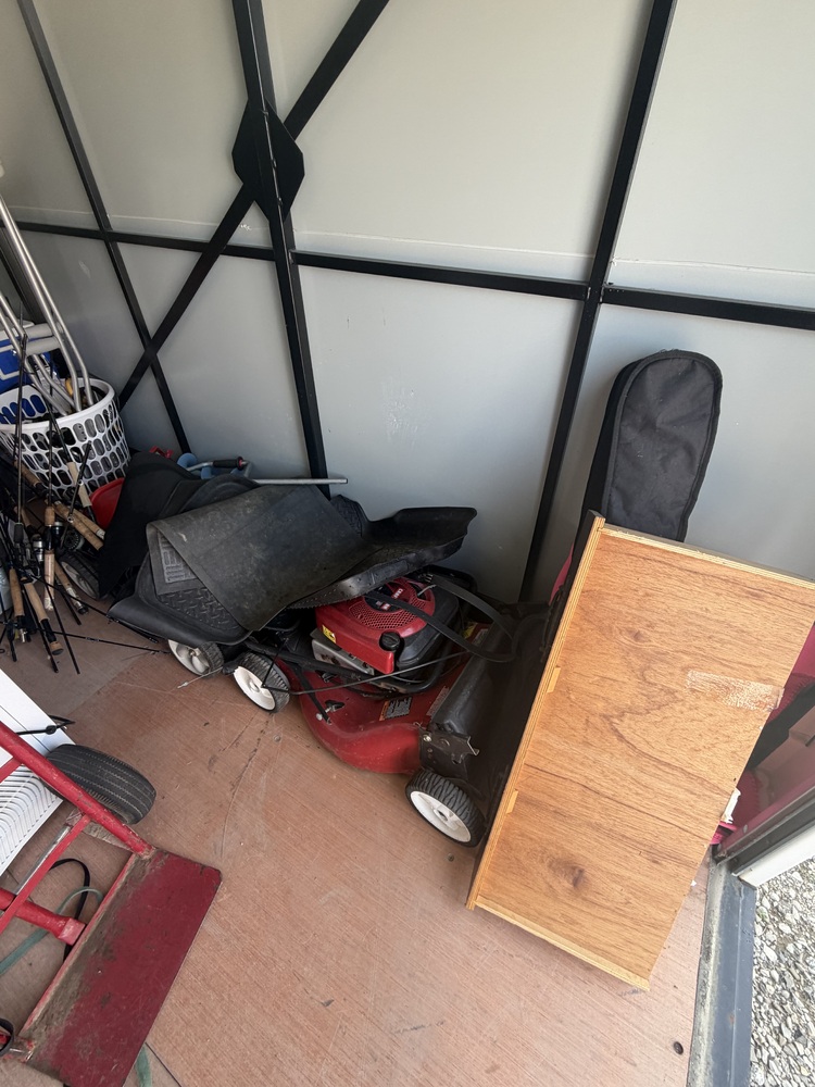 3004 - StorageMart St Thomas  auction IB-1802 20