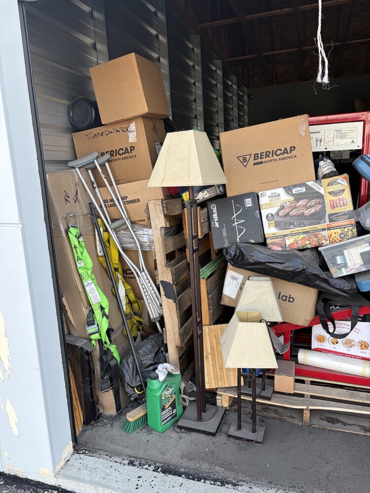 3307-StorageMart 52nd and Peigan Trail  auction IB-7705 30