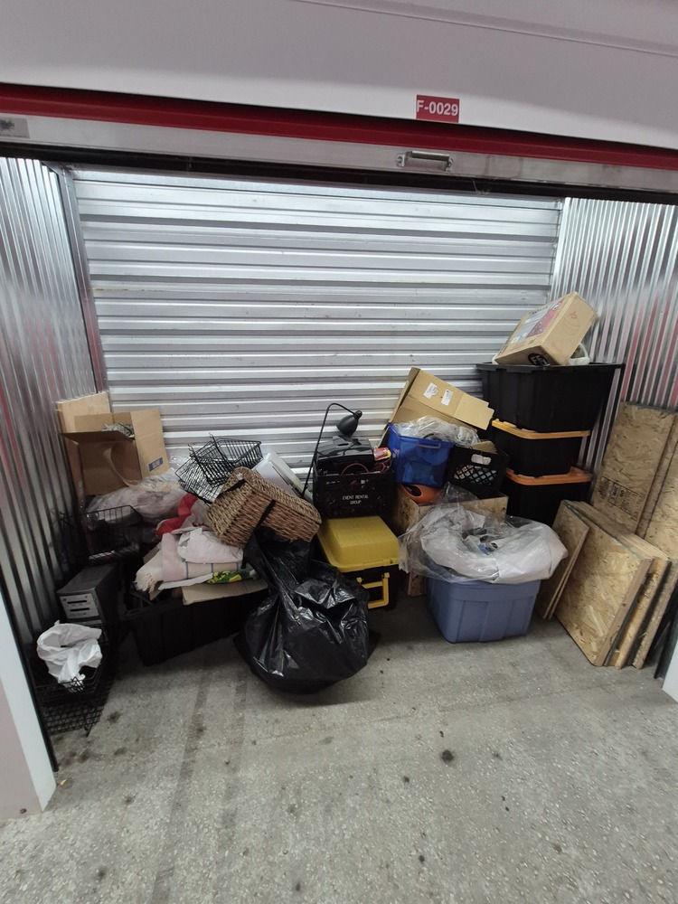 XYZ Storage - Laird  auction IB-6483