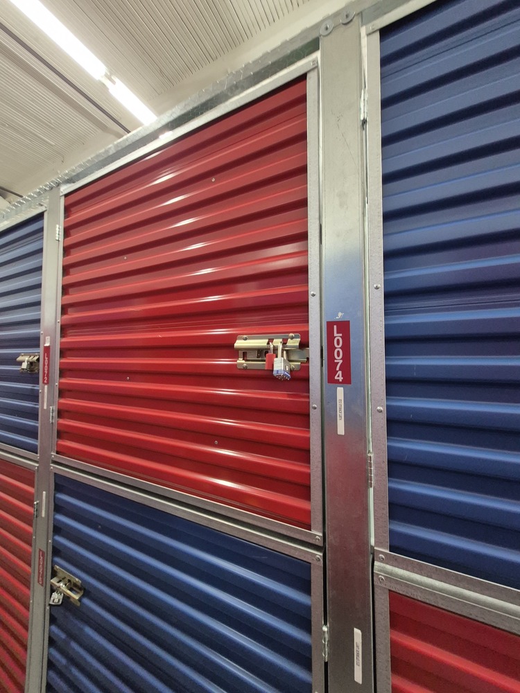 XYZ Storage - Laird  auction IB-7149 30