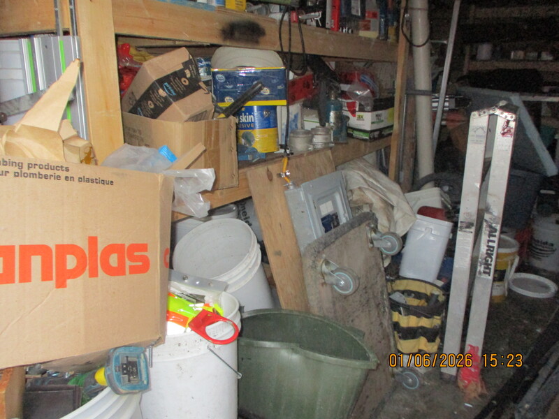 Public Storage P0023 - Main St  auction IB-8916 40
