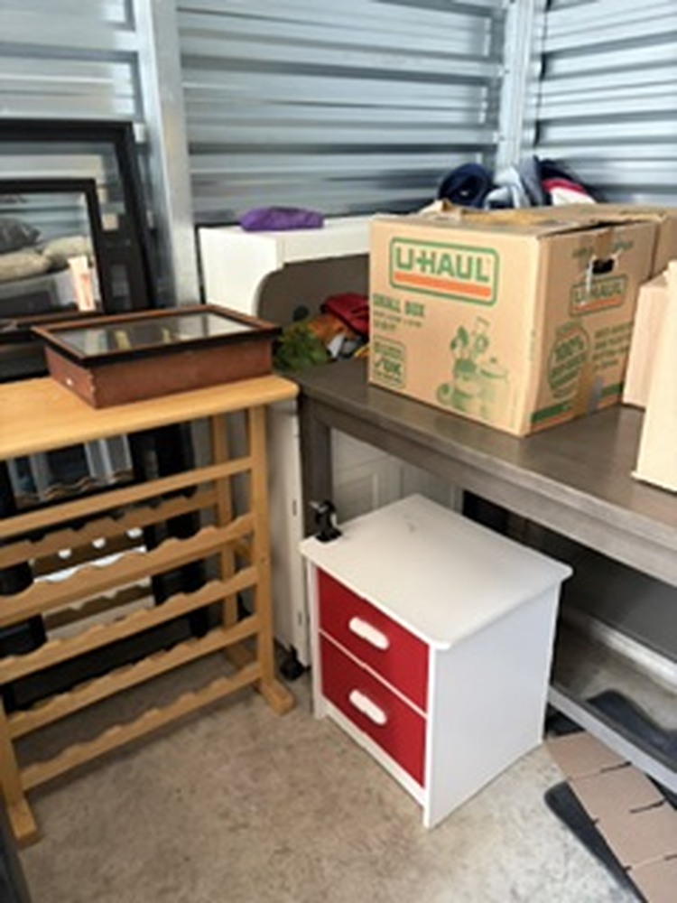 3001 - StorageMart Commissioners Rd W  auction IB-2351 80