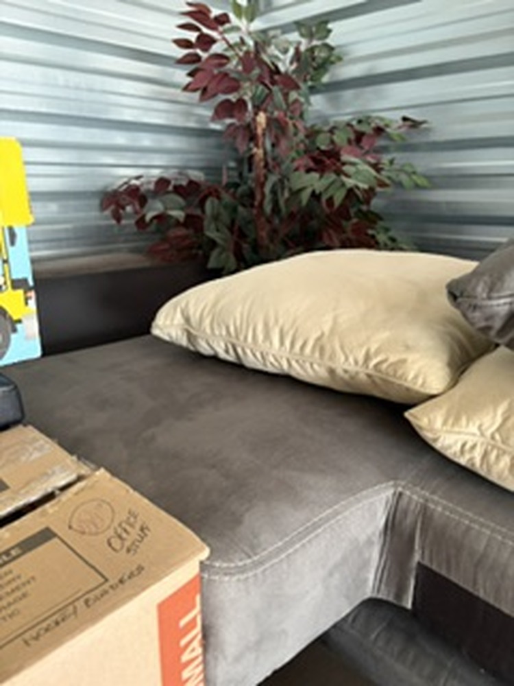 3001 - StorageMart Commissioners Rd W  auction IB-2351 120