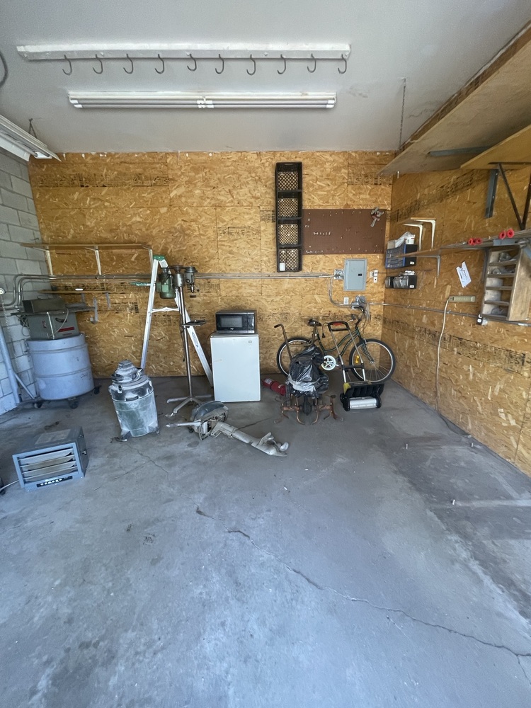 3020 - StorageMart Middlefield and Danforth  auction IB-2424 10