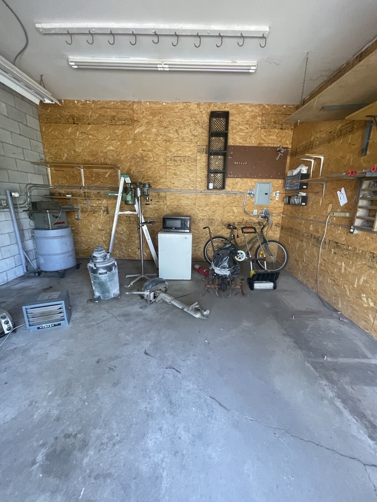 3020 - StorageMart Middlefield and Danforth  auction IB-2424 20