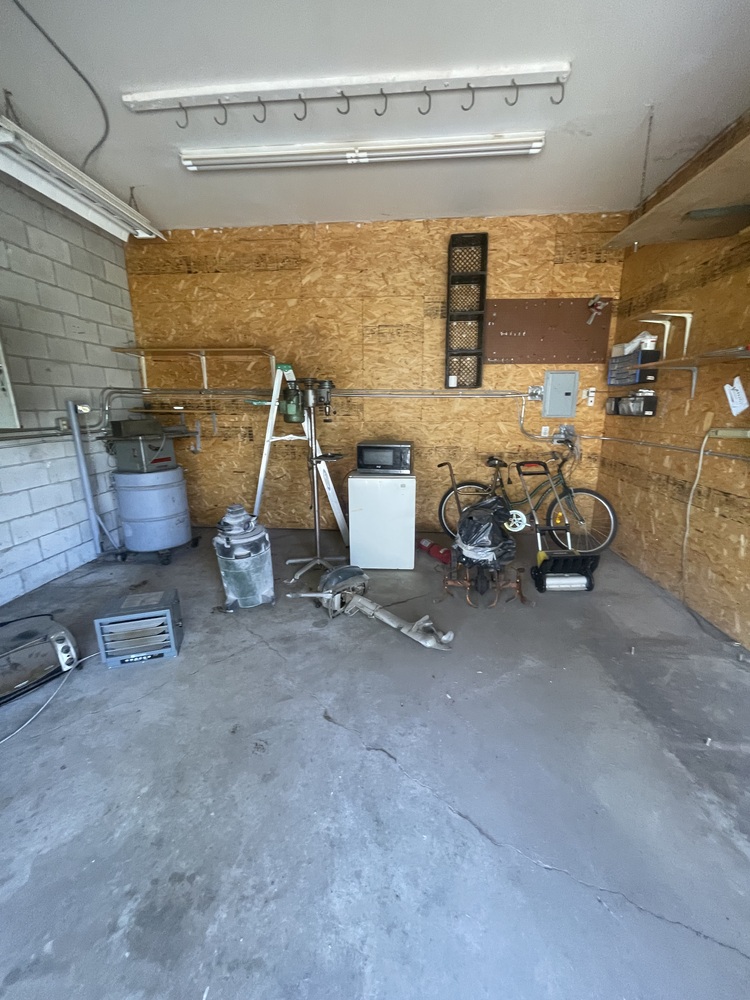 3020 - StorageMart Middlefield and Danforth  auction IB-2424 40