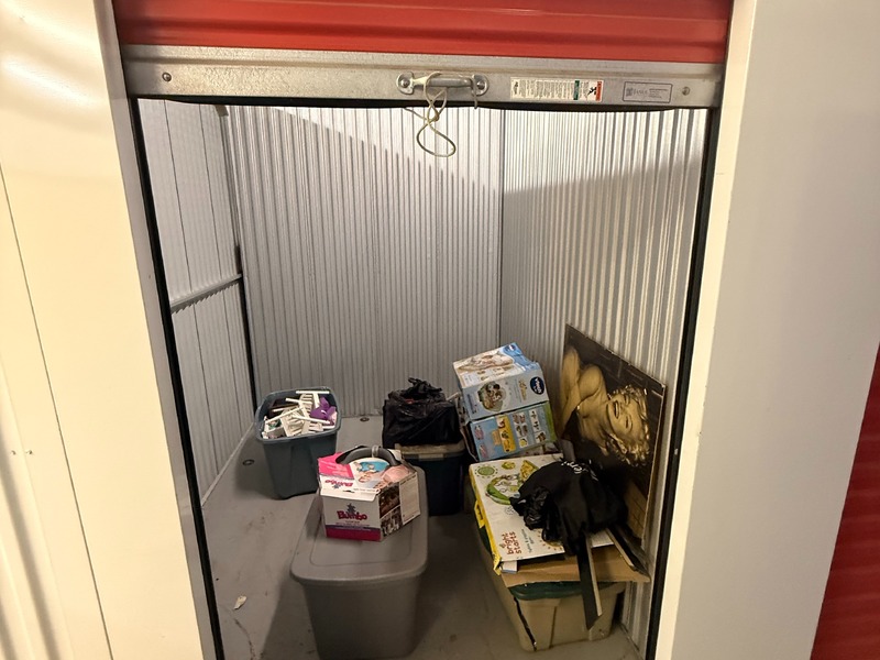 Montreal Mini-Storage - Dollard  auction IB-1062 20