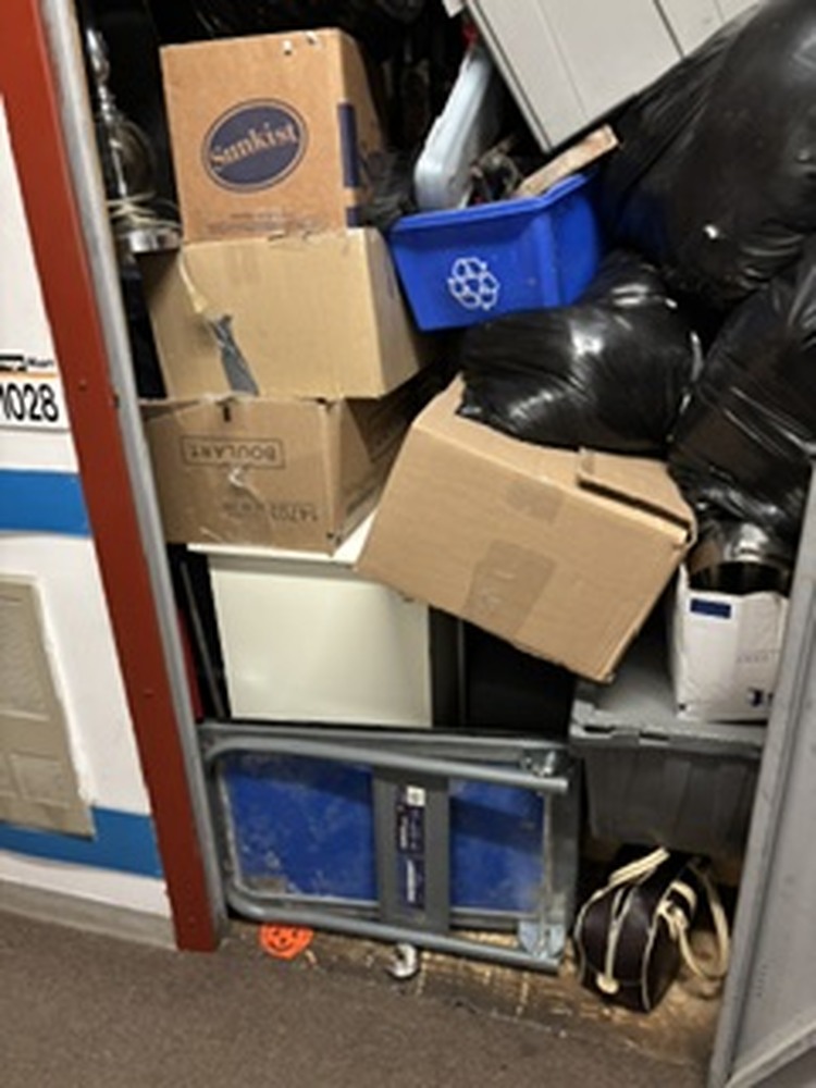3102 - StorageMart St-Leonard  auction IB-6754 20