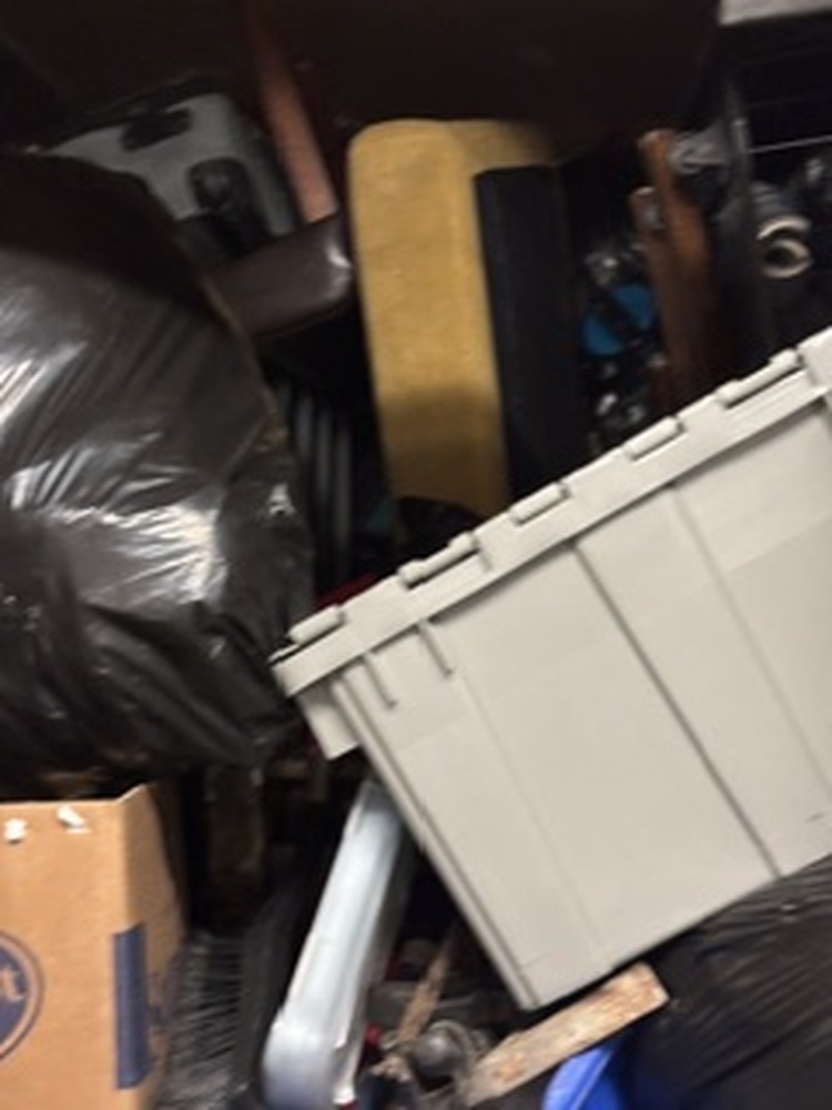 3102 - StorageMart St-Leonard  auction IB-6754 60