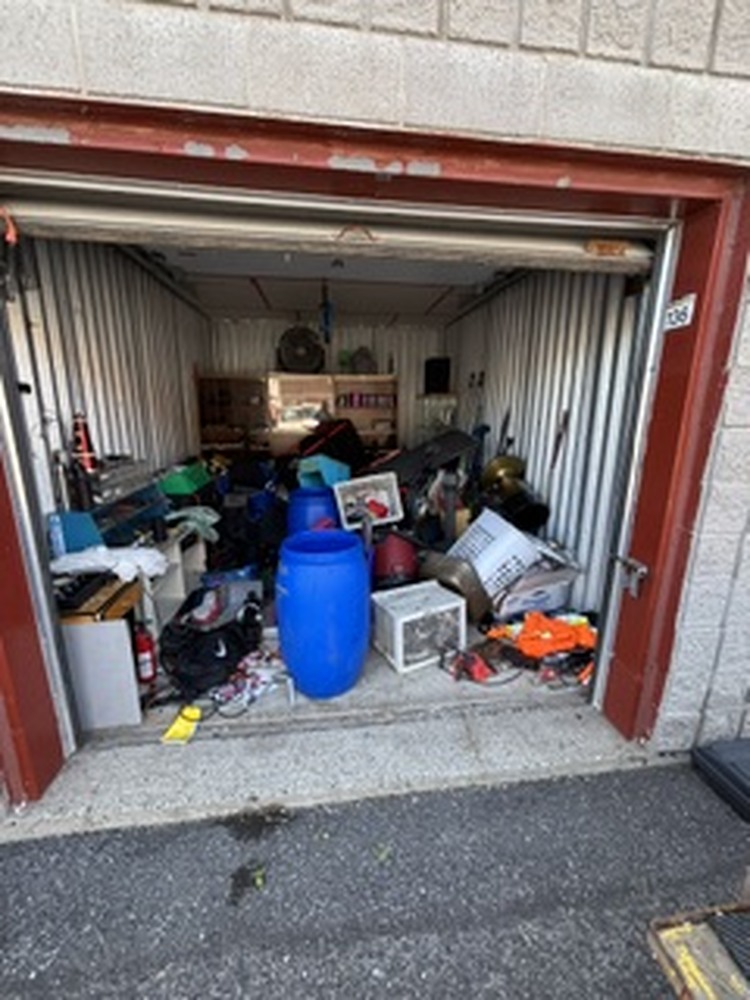 3102 - StorageMart St-Leonard  auction IB-6154 50