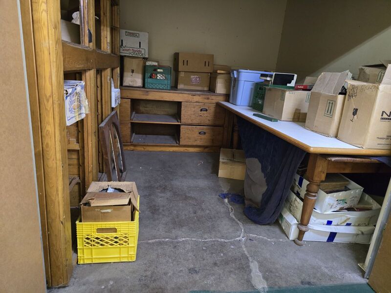 XYZ Storage - Lakeshore  auction IB-8903 10