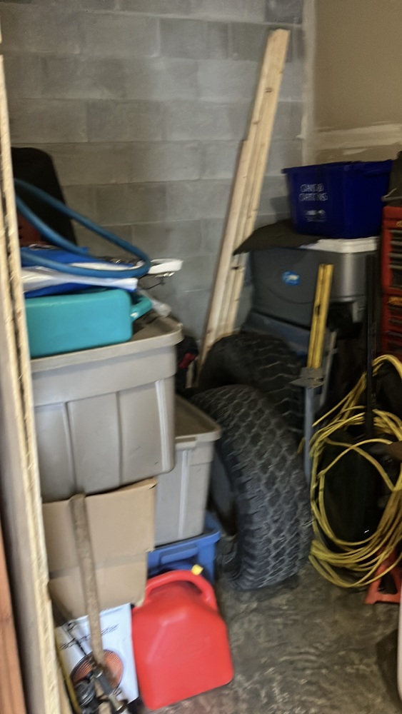 Advanced Self Storage  - Maple Ridge Westgate  auction IB-5746 10