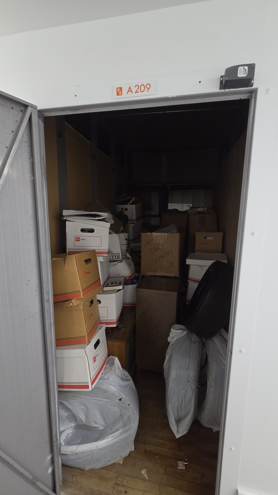 Public Storage P0014 -Queen Elizabeth Blvd  auction IB-9995