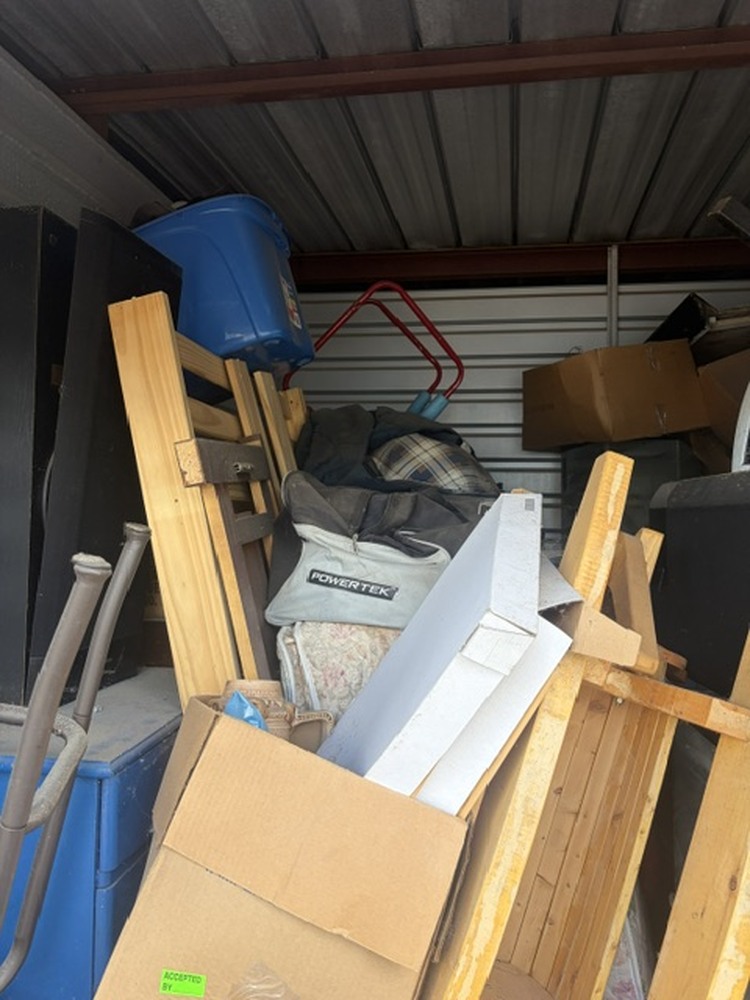 Space at Hand New Hamburg  auction IB-7337 20