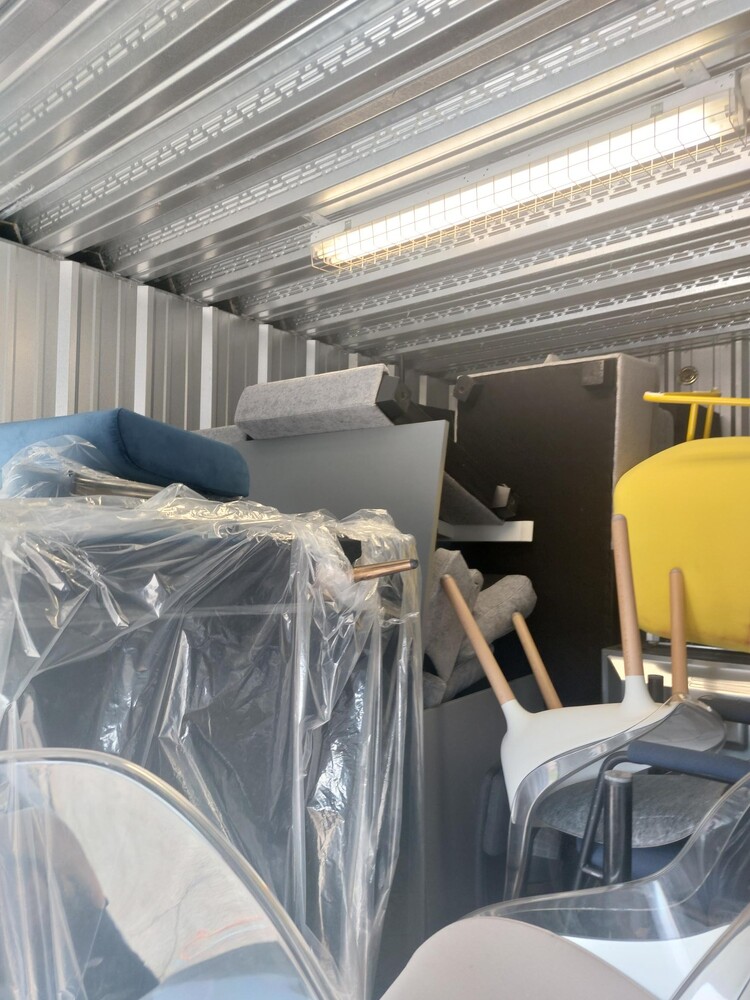 StorageMart  auction IB-9331