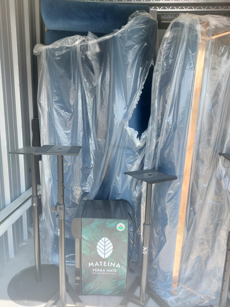 StorageMart  auction IB-9331 60