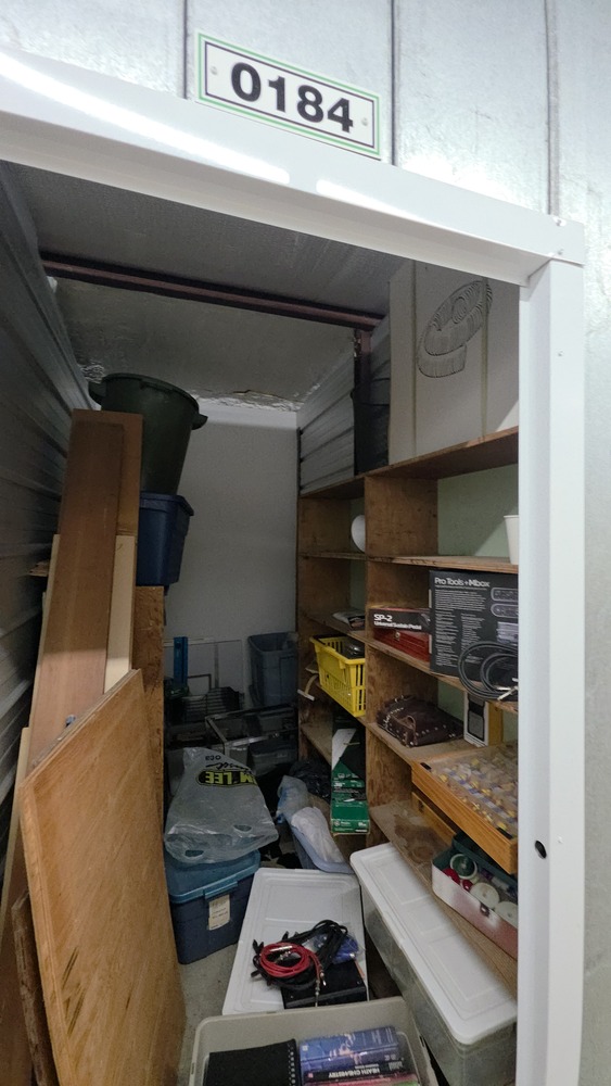 Advanced Self Storage  - North Vancouver  auction IB-9427 30