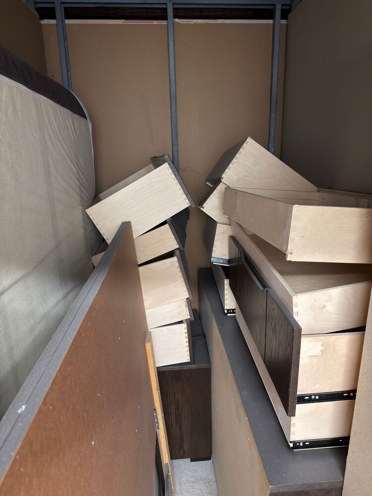 Public Storage P0019 -Nashua Dr  auction IB-9833 10