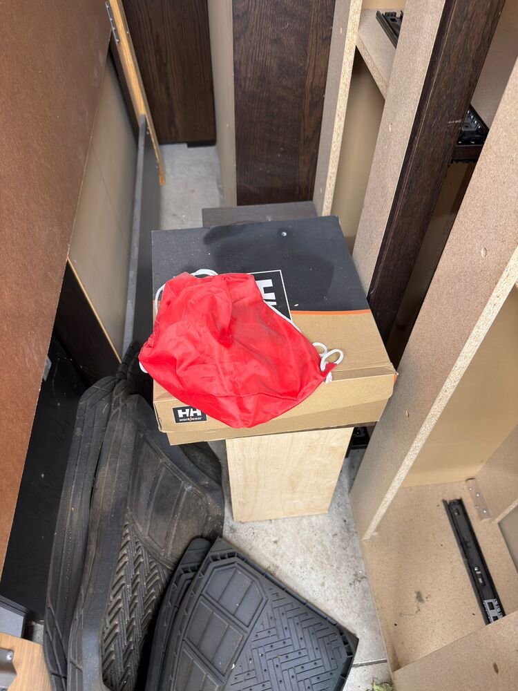Public Storage P0019 -Nashua Dr  auction IB-9833 60