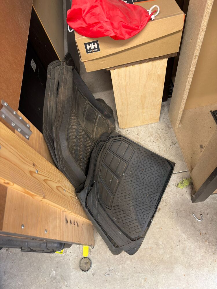 Public Storage P0019 -Nashua Dr  auction IB-9833 80